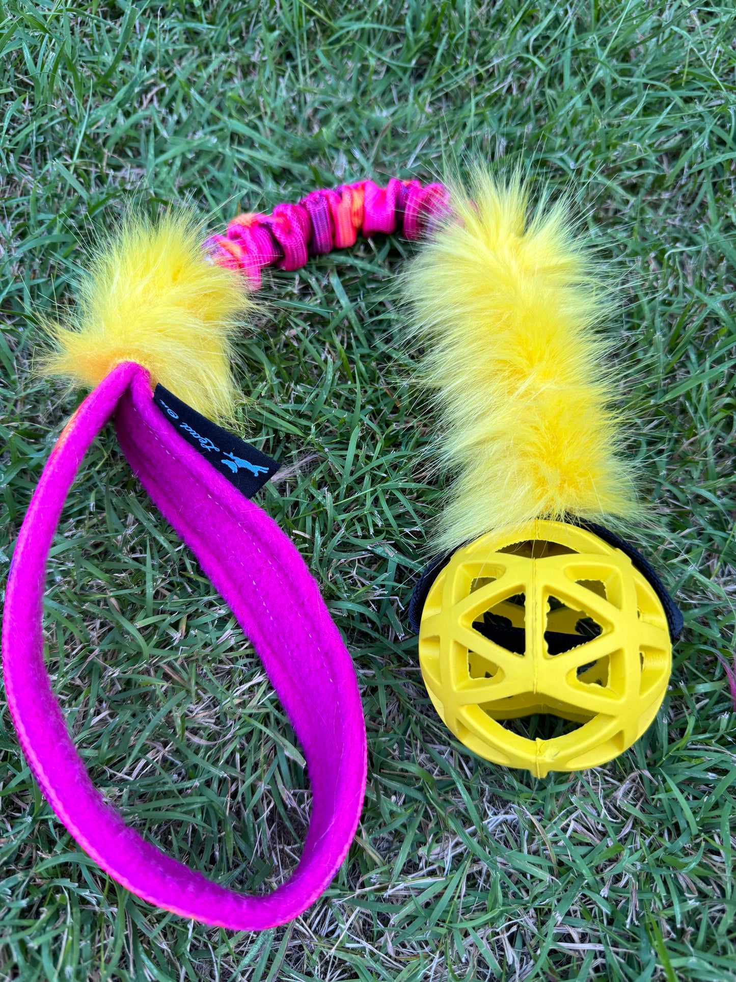 Lattice Small Rubber Ball Tugs -