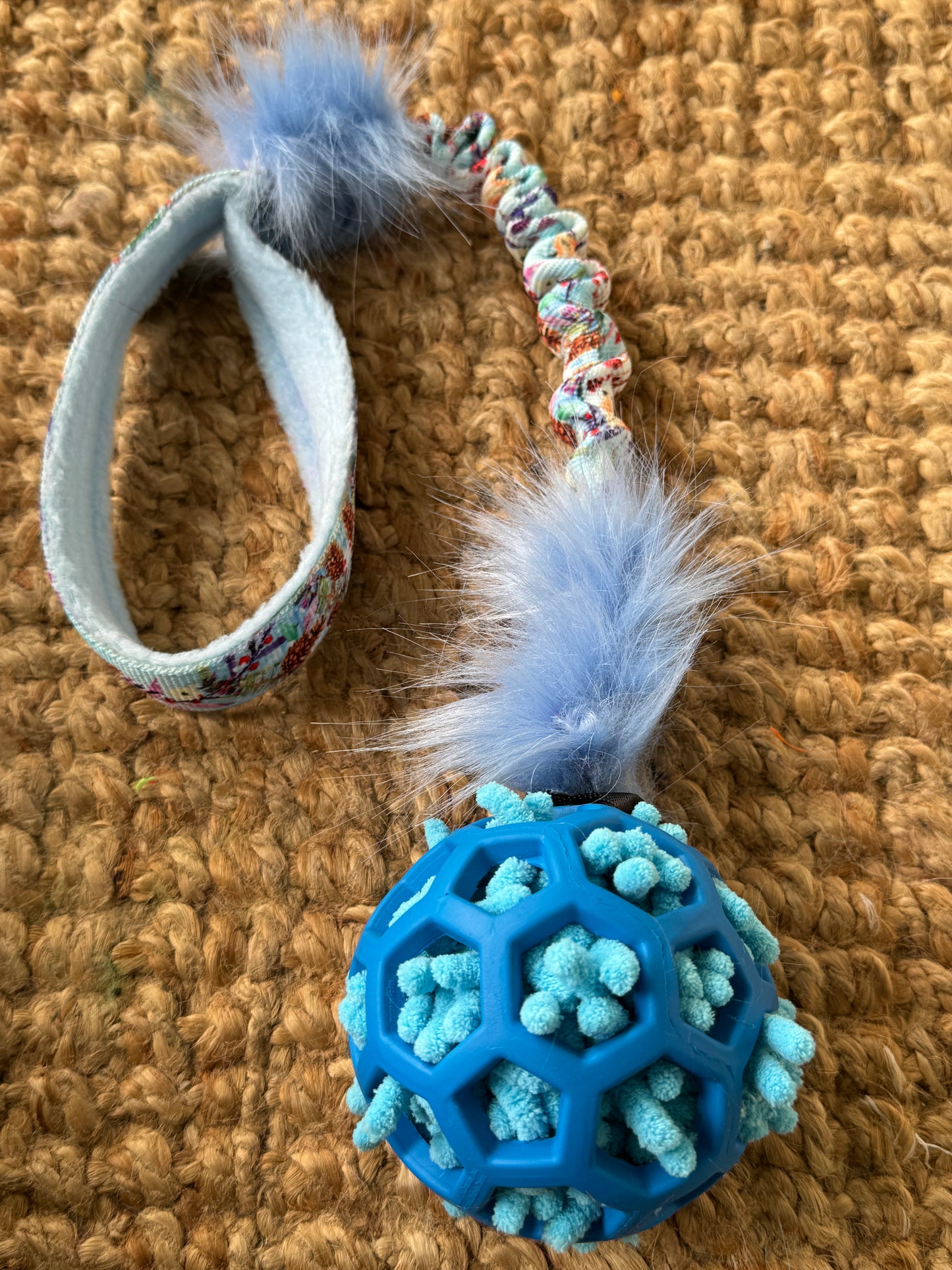 Moppy stuffed JW Hol-ee Roller Ball Tugs - Regular Handle