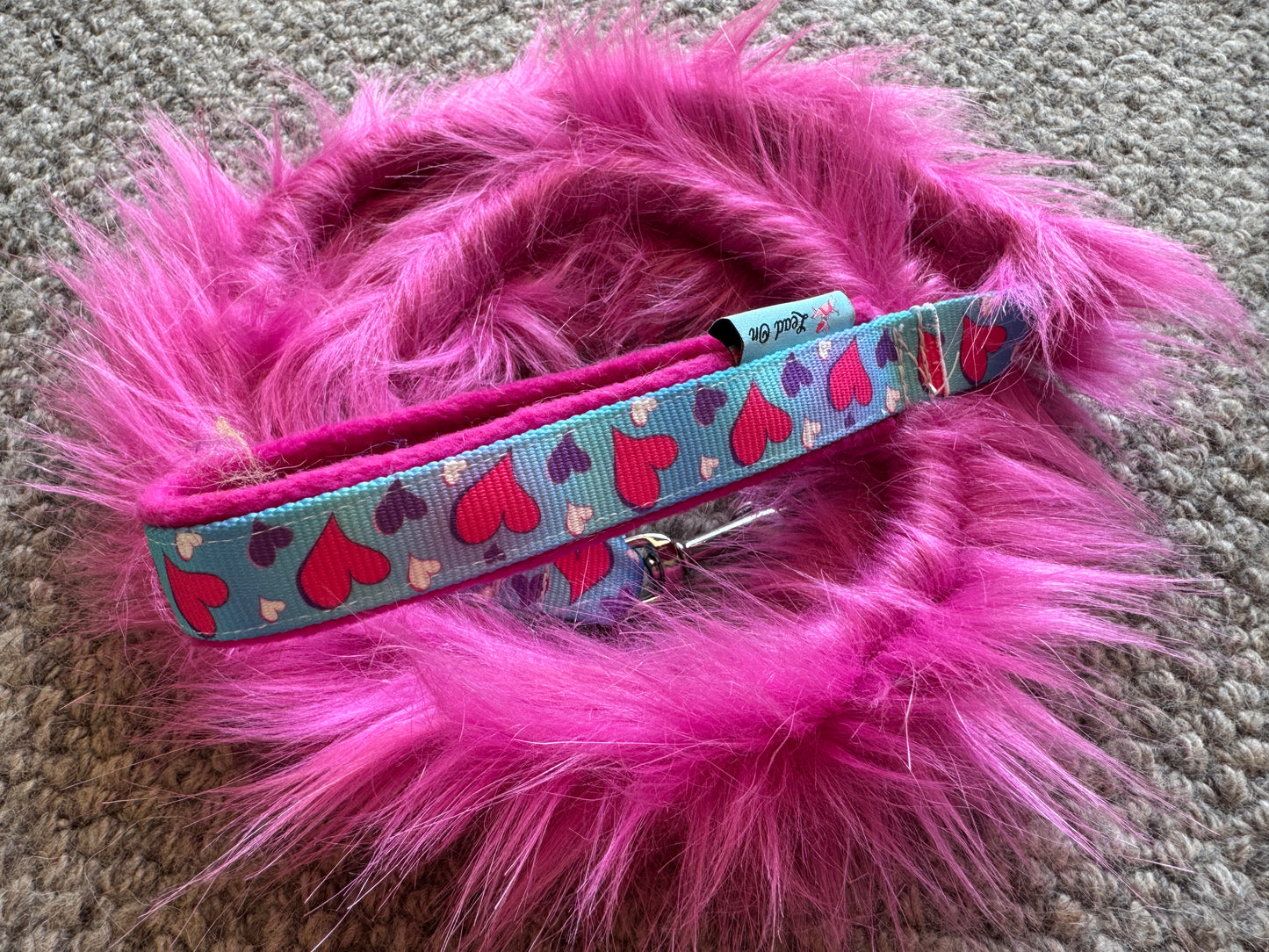 Fluffy Tug Leads