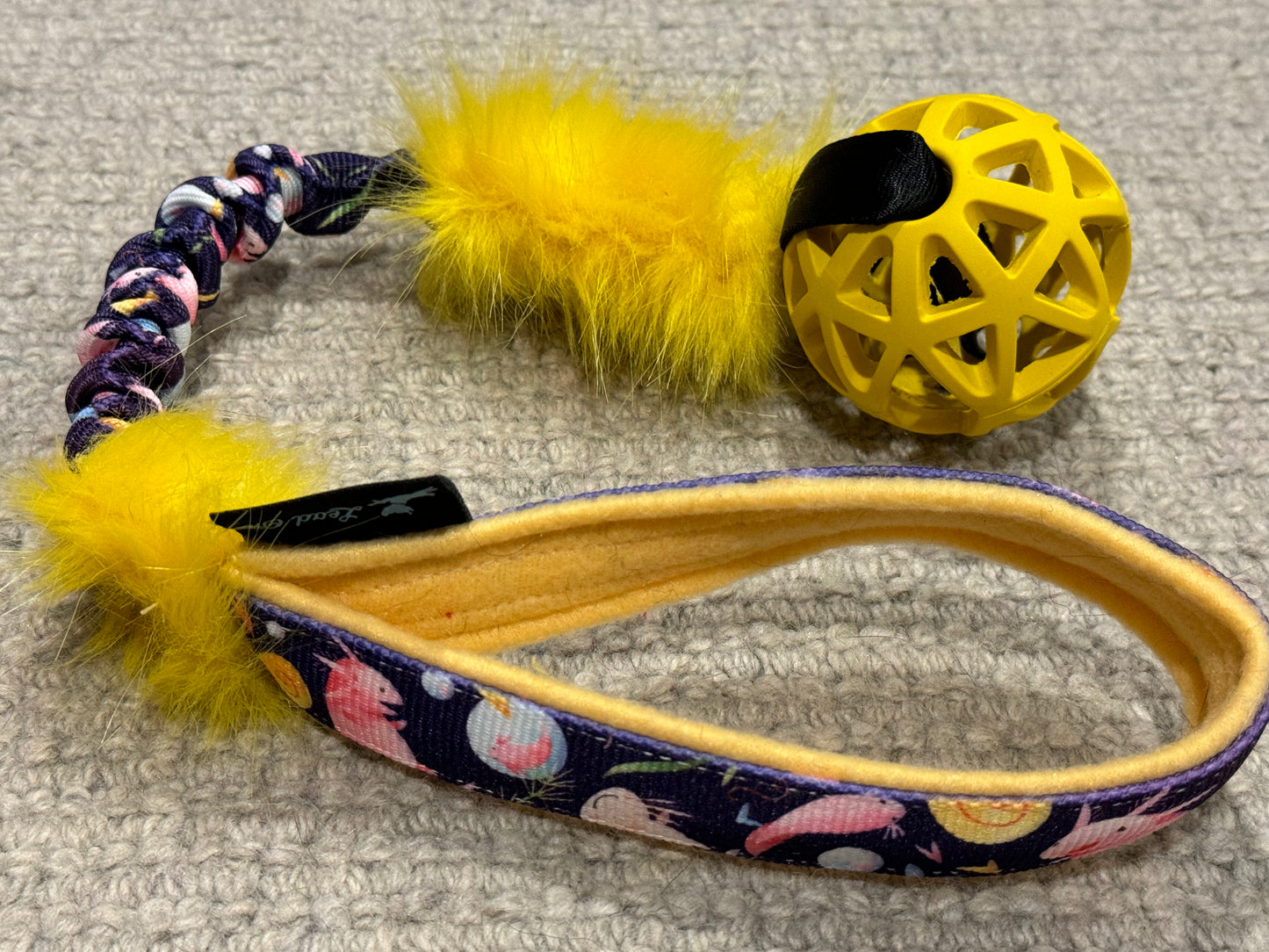 Lattice Small Rubber Ball Tugs -