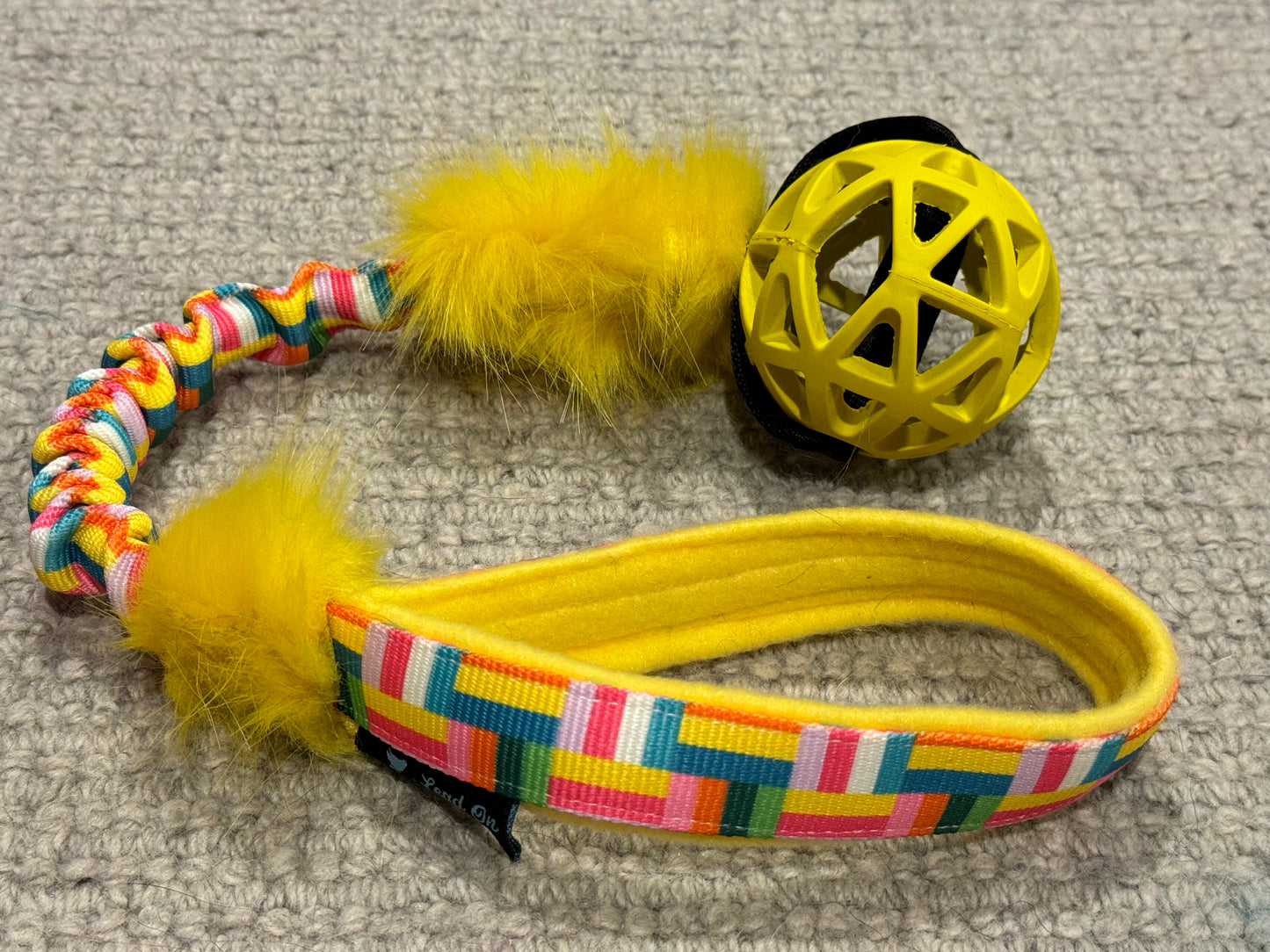 Lattice Small Rubber Ball Tugs -