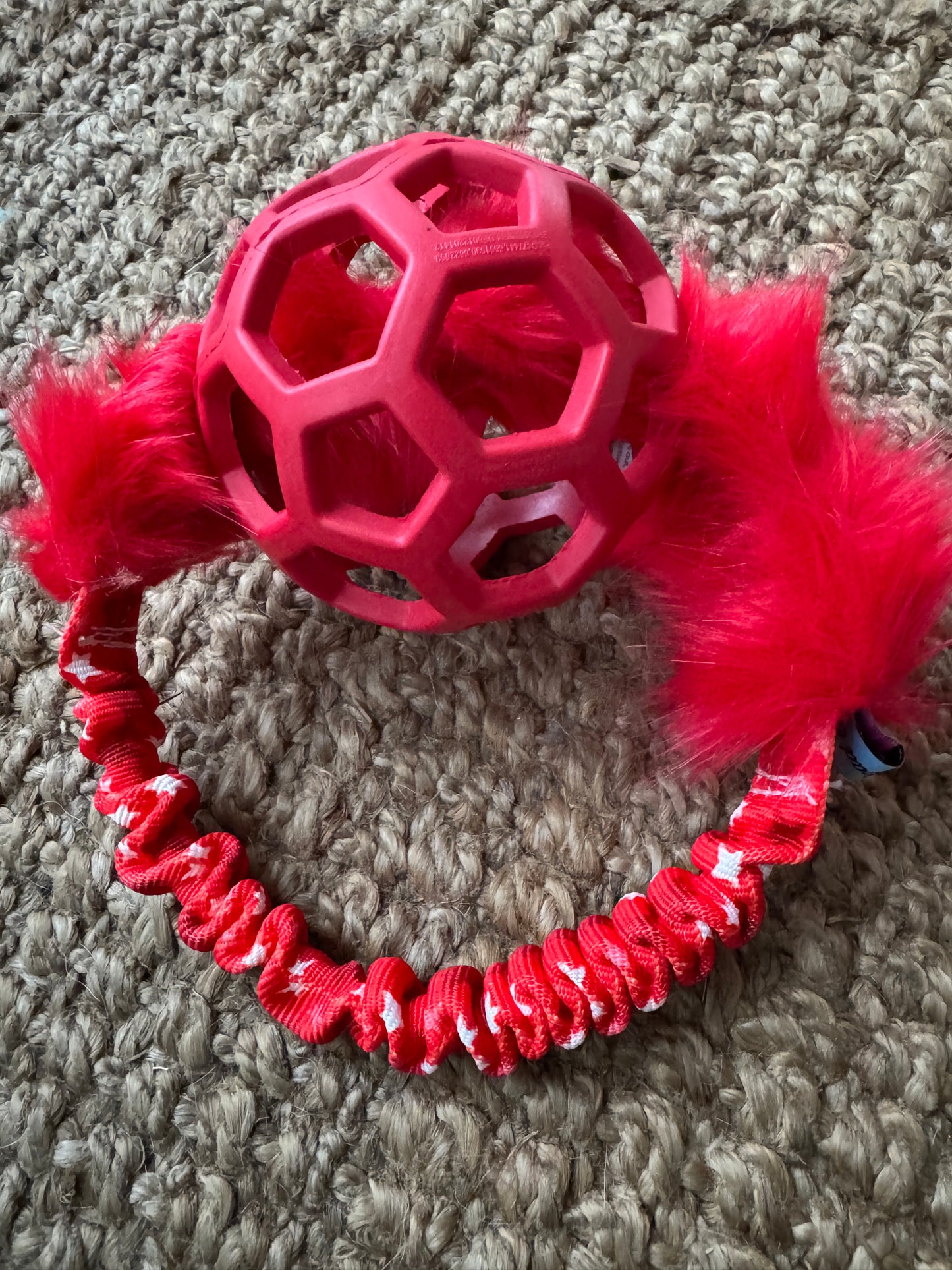 JW Holee Roller Balls with Bungee Ring & Faux Fur
