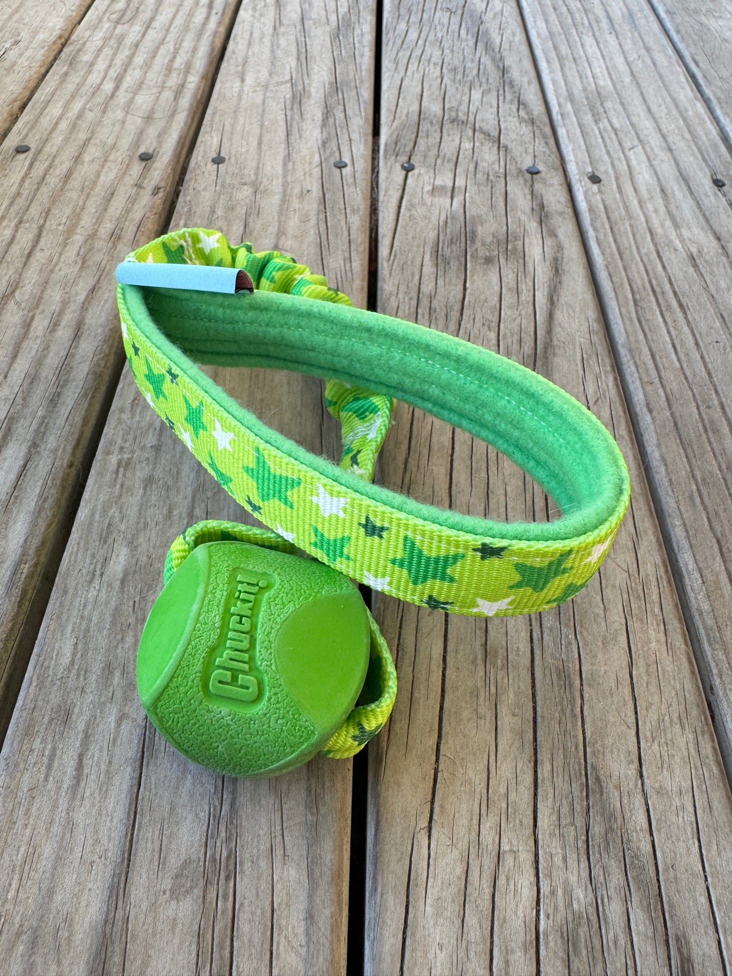 'Furless' Bungee Handle Ball Tugs