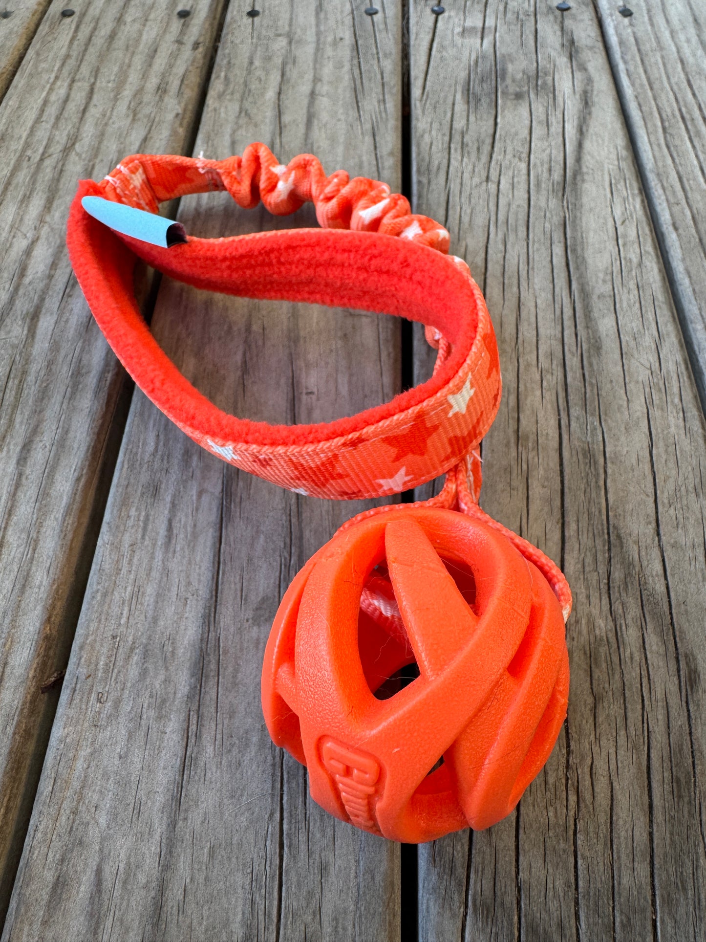 'Furless' Bungee Handle Ball Tugs