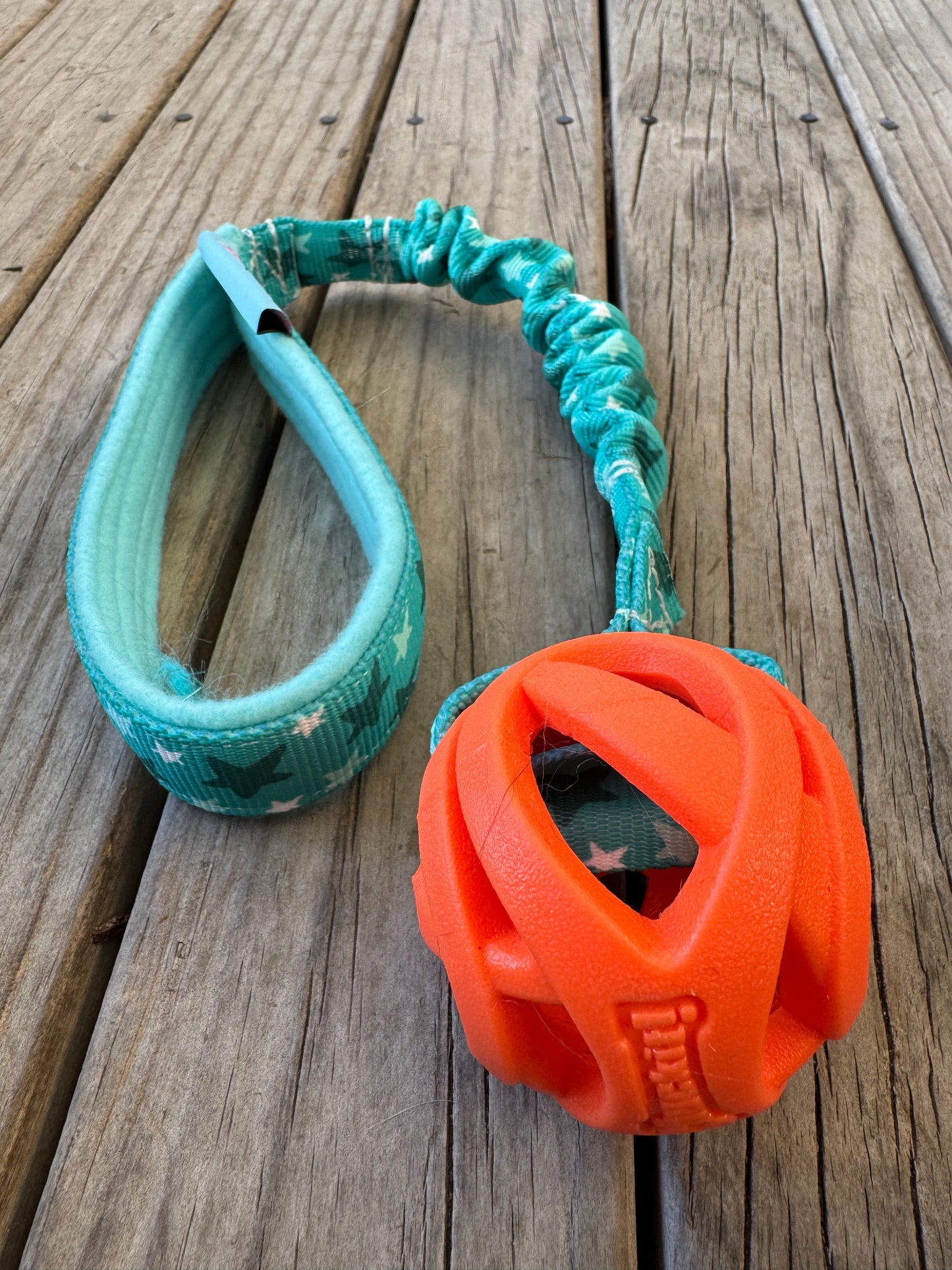 'Furless' Bungee Handle Ball Tugs