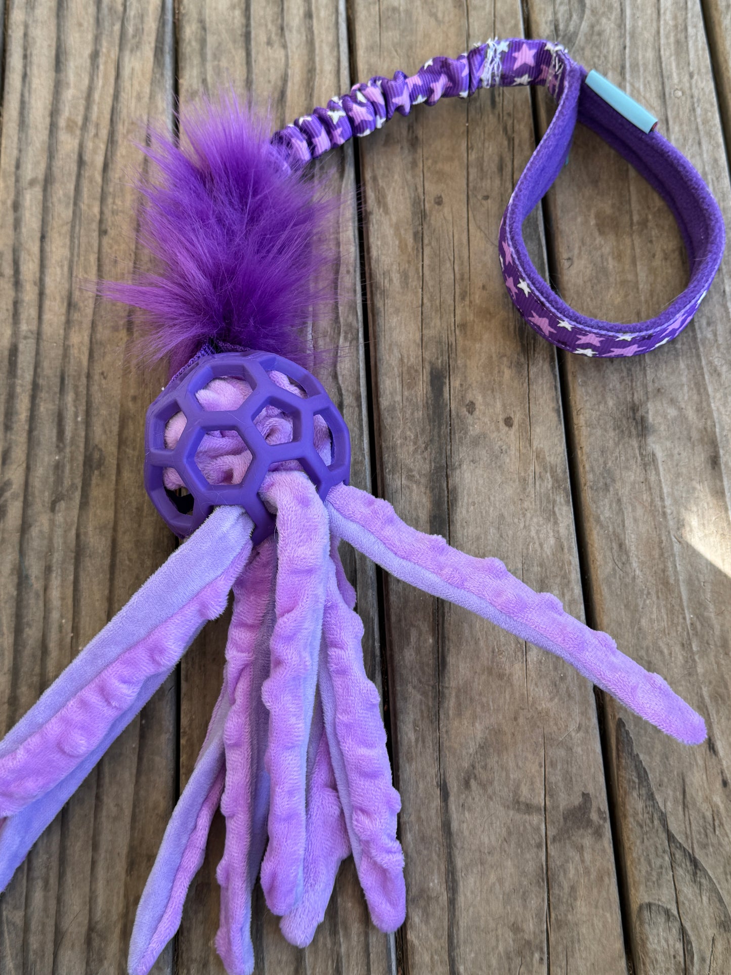 JW Roller Ball Tugs - Octopus Crinkle/Squeak stuffed