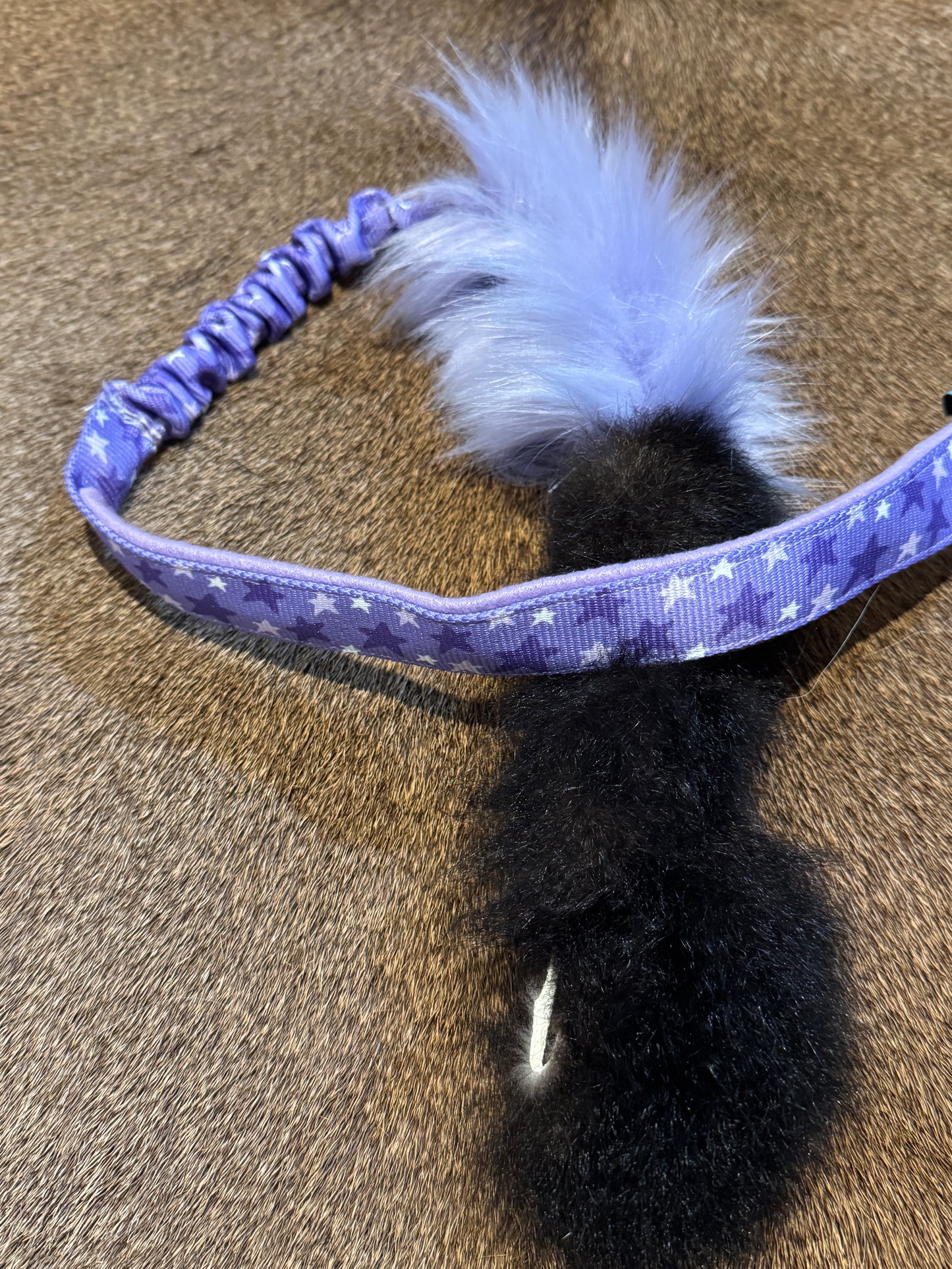 Single Possum Tail - Bungee Handle Tug