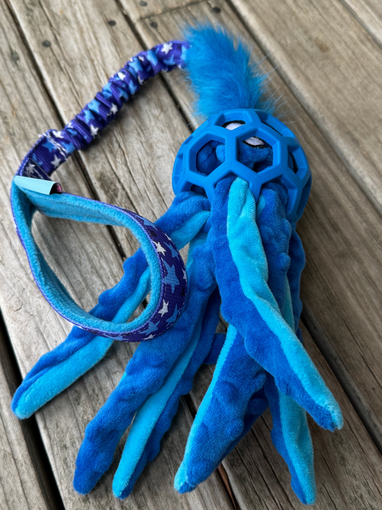 JW Roller Ball Tugs - Octopus Crinkle/Squeak stuffed