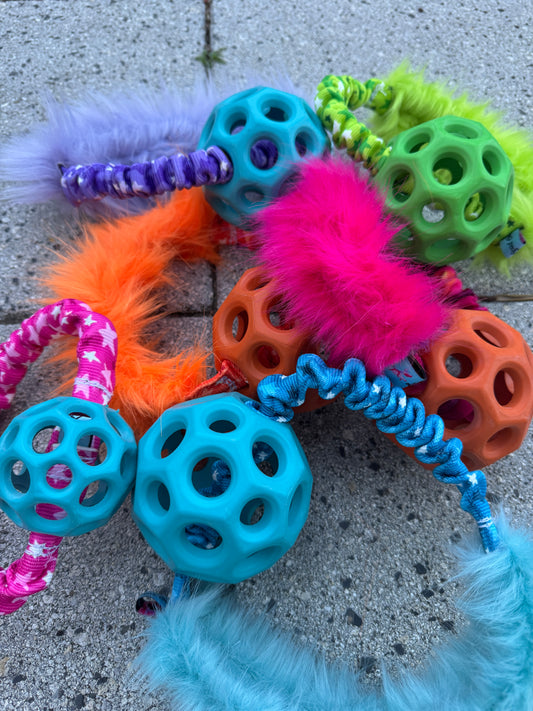 NEW Gor Ball with Bungee Ring