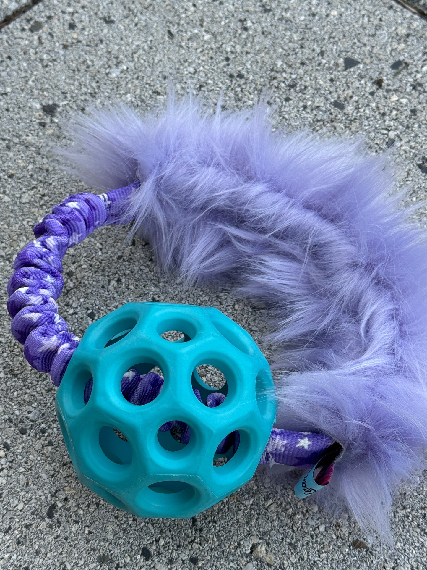 NEW Gor Ball with Bungee Ring