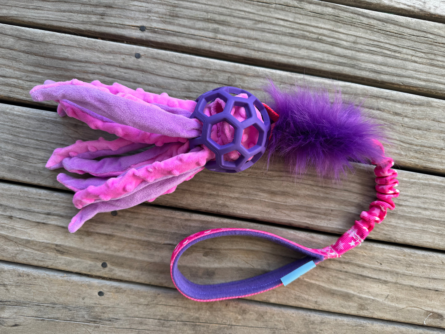 JW Roller Ball Tugs - Octopus Crinkle/Squeak stuffed