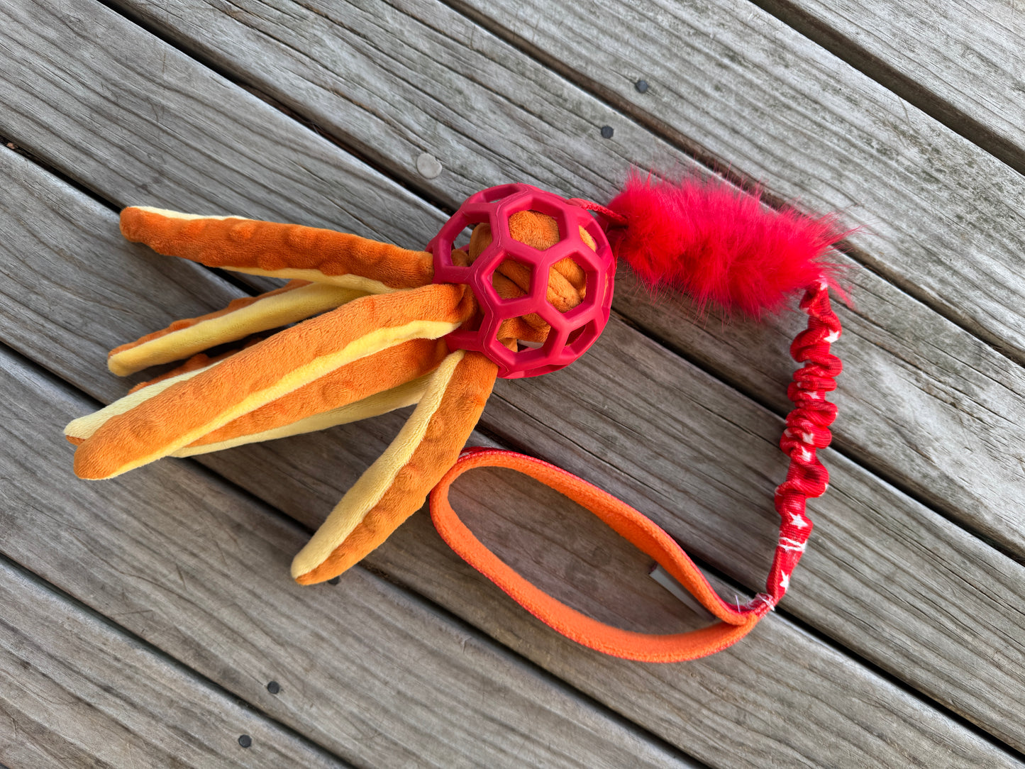 JW Roller Ball Tugs - Octopus Crinkle/Squeak stuffed