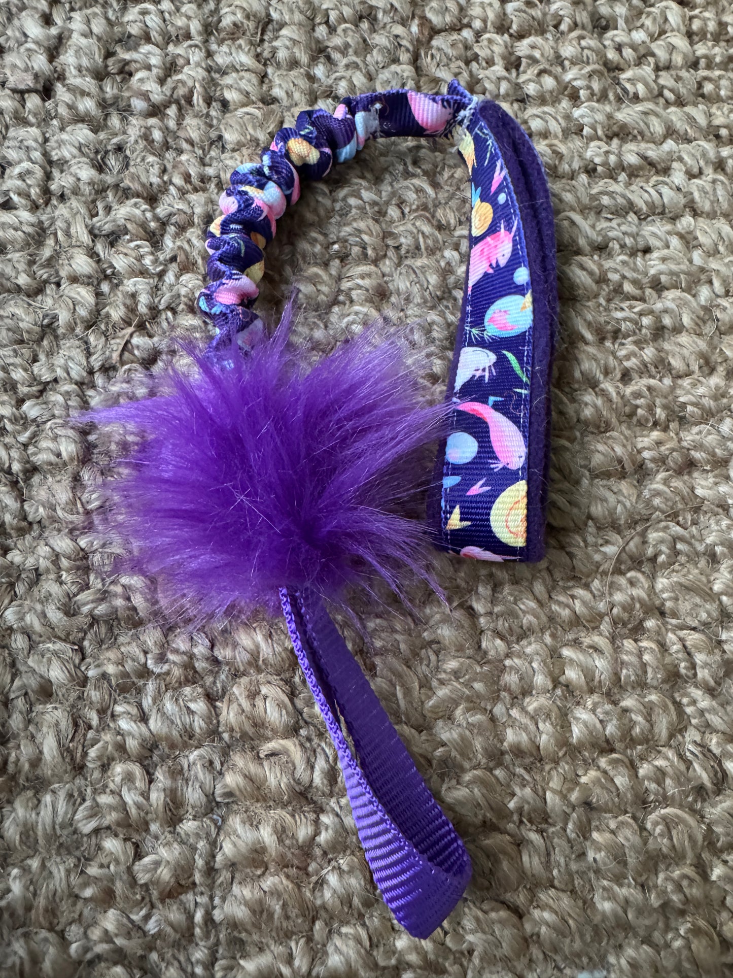 Handle with Bungee - for use with Loop Attachment Toys