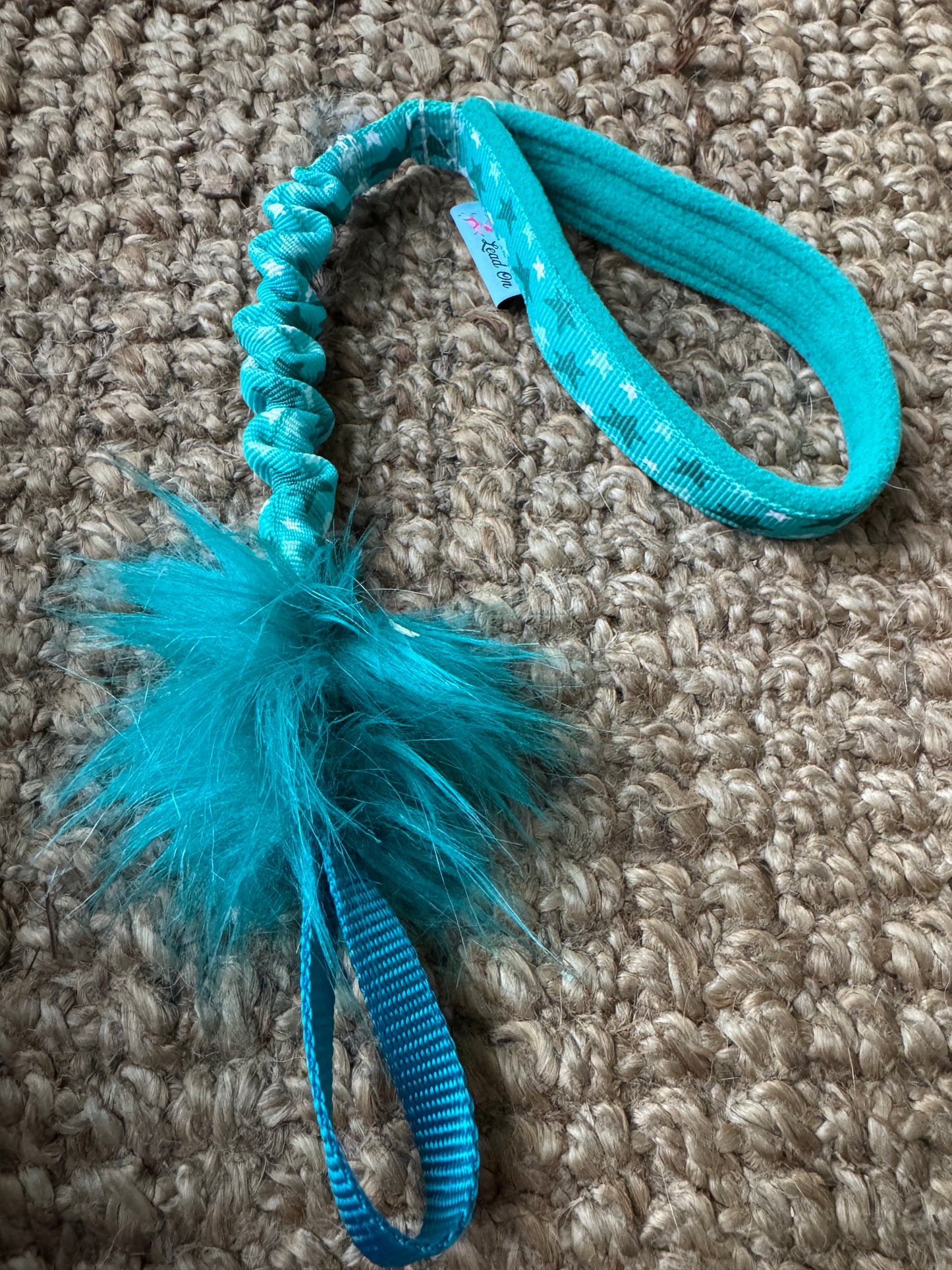 Handle with Bungee - for use with Loop Attachment Toys