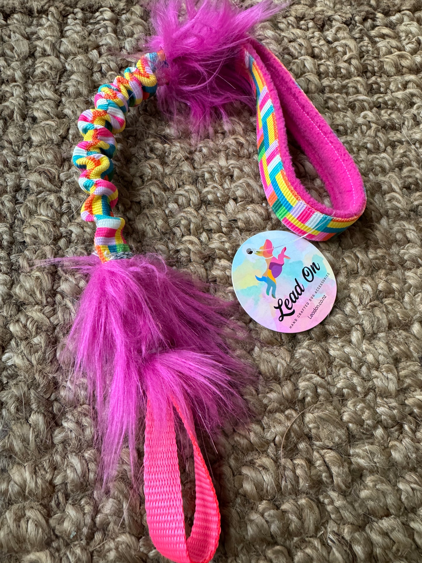 Handle with Bungee - for use with Loop Attachment Toys