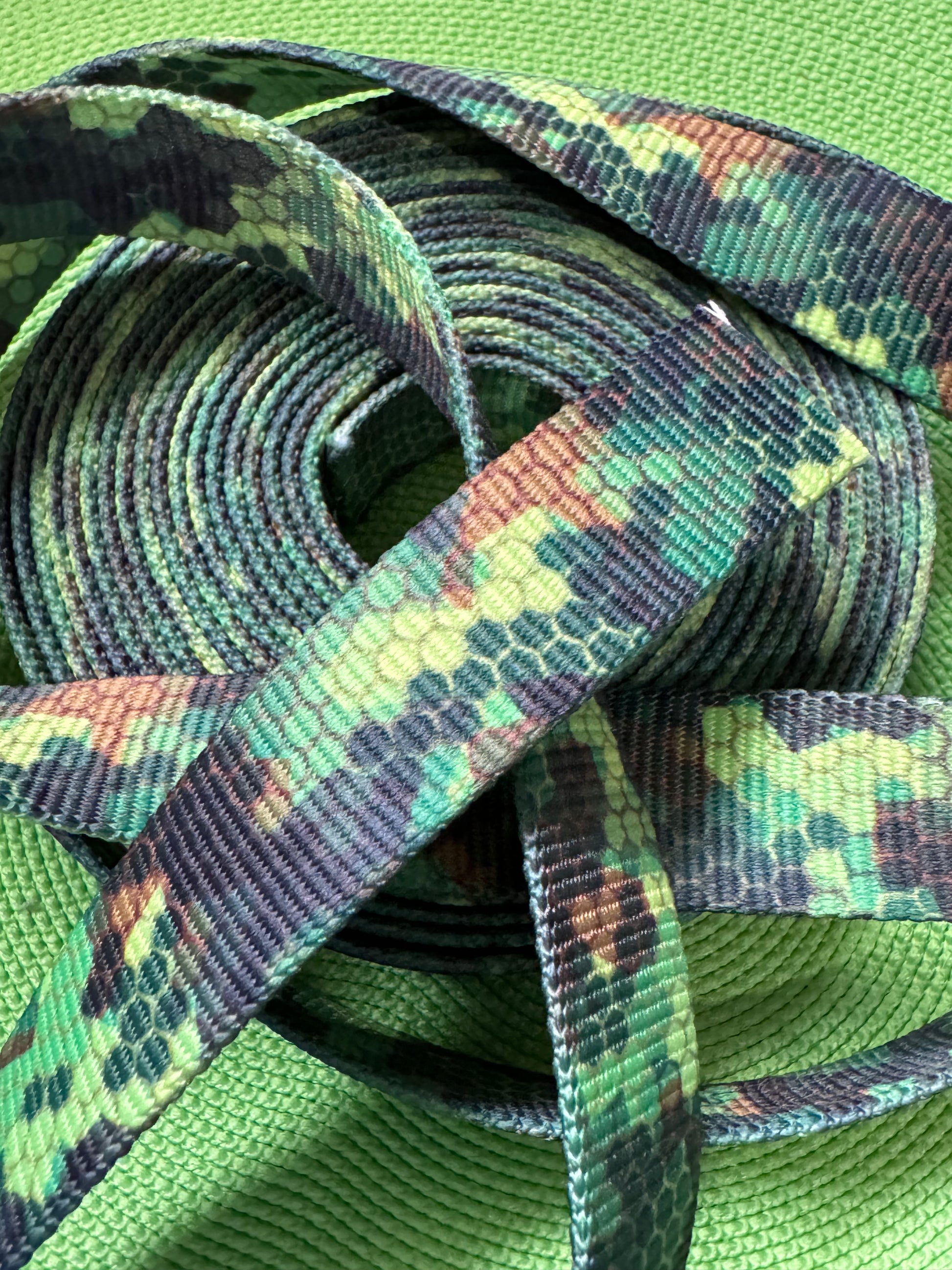 Batten Webbing Lead On - Bungee Patterned Webbing Options
