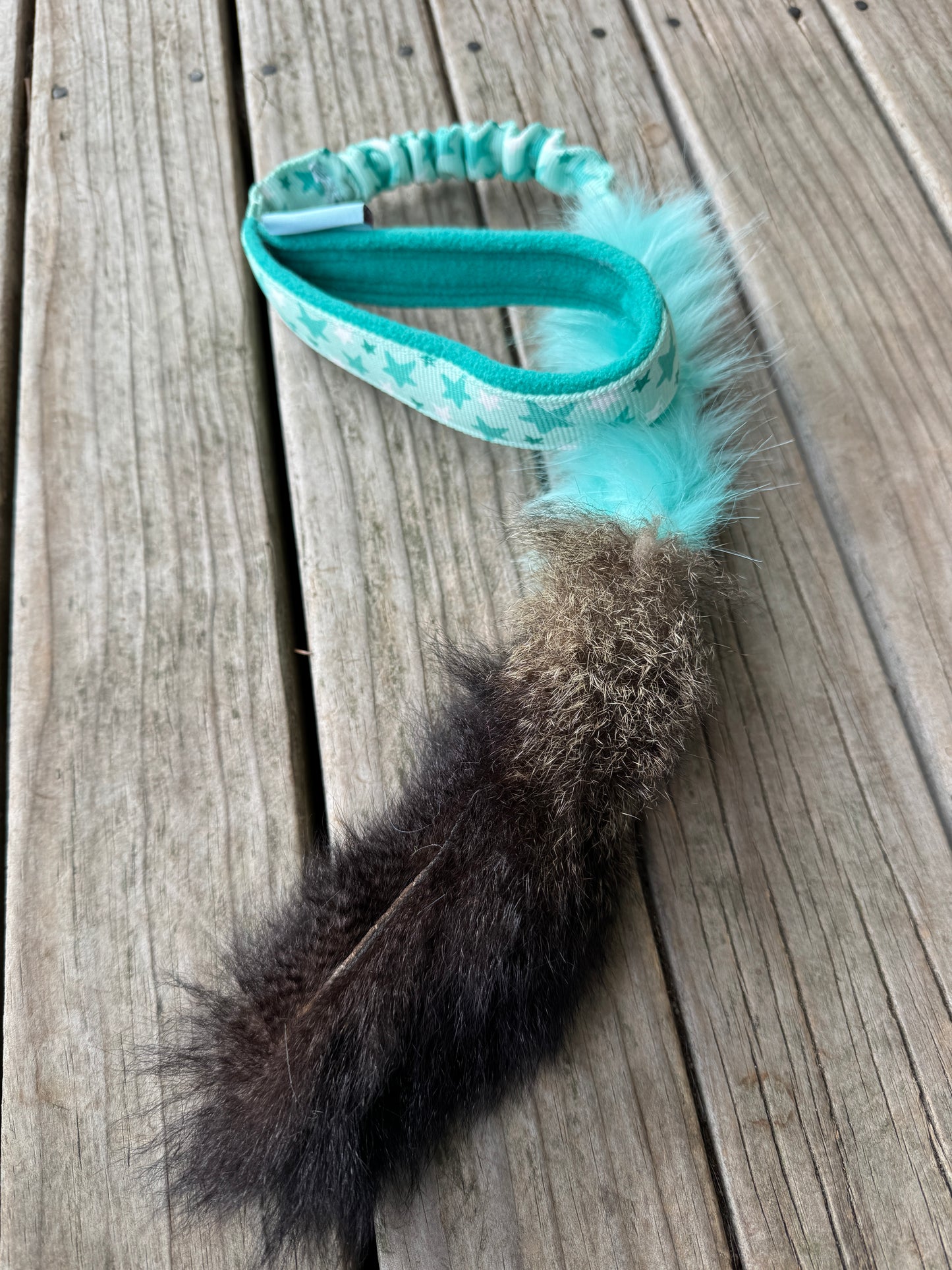 Single Possum Tail - Bungee Handle Tug