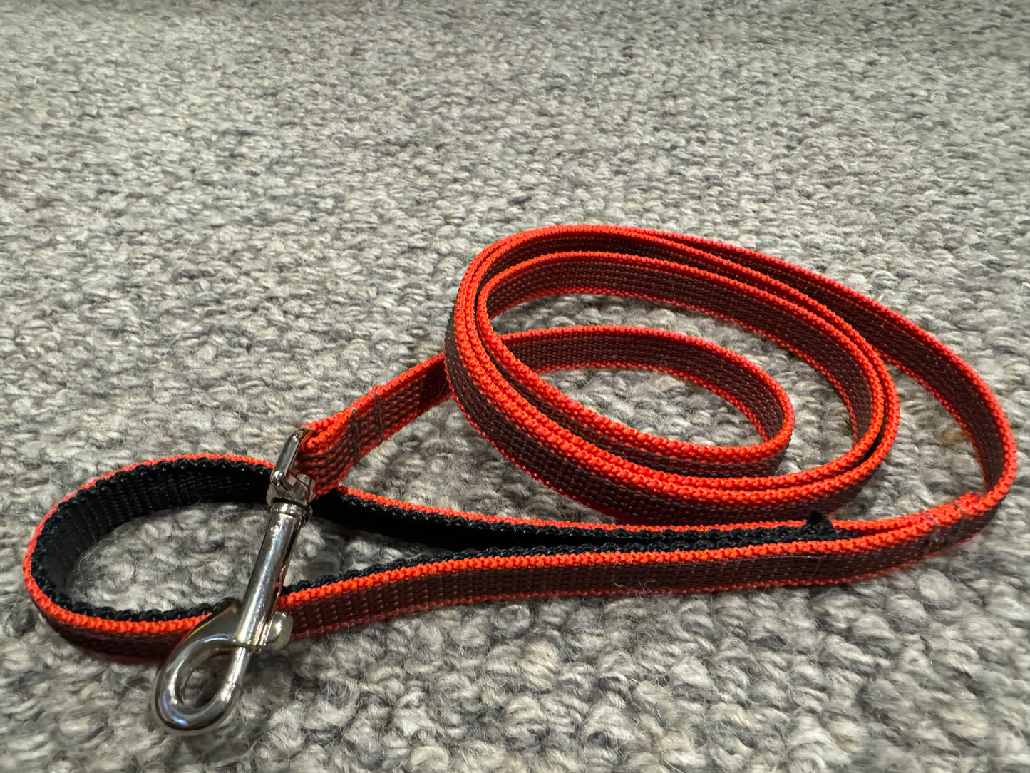 Rubberised Webbing Leads