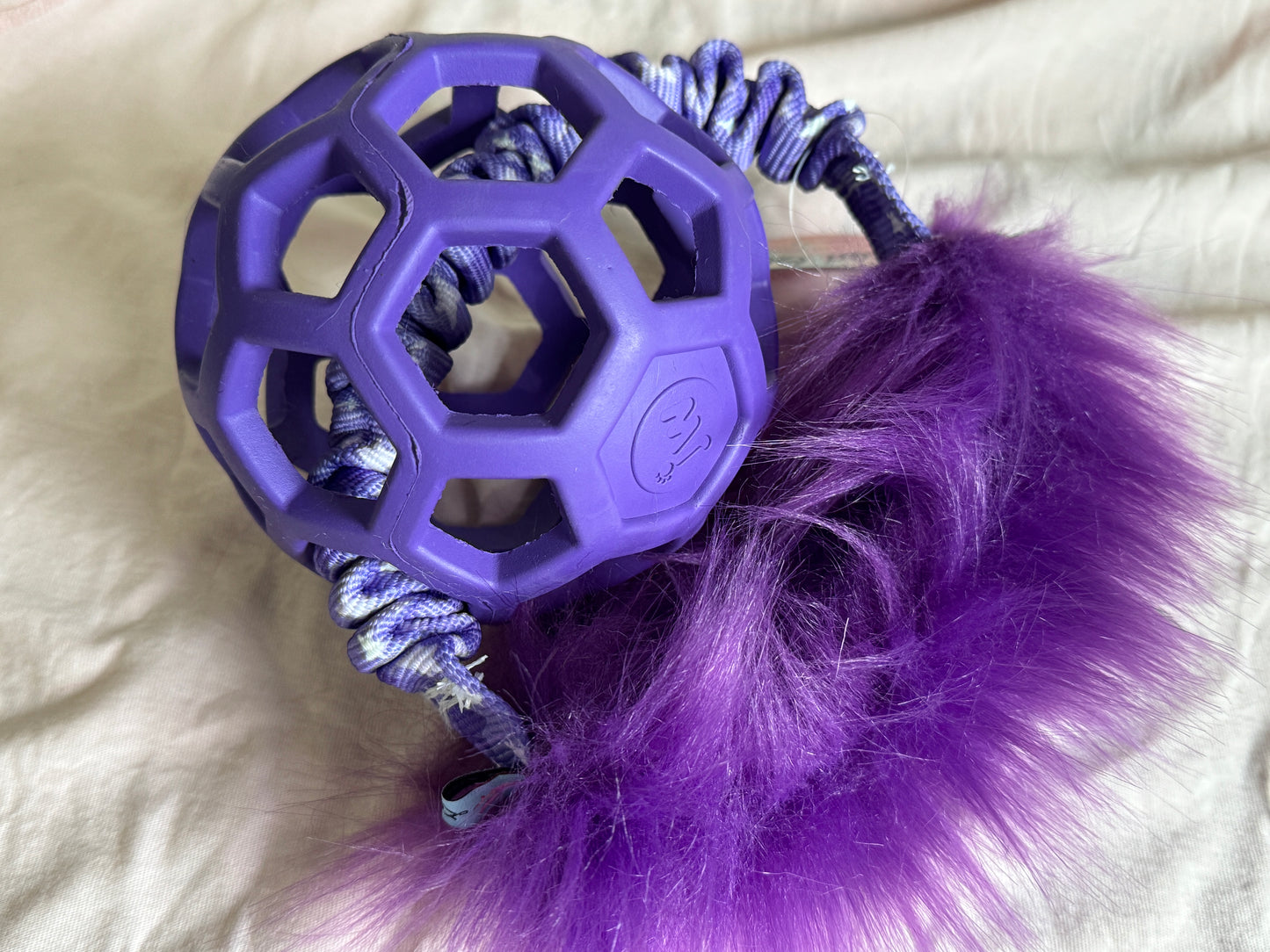 JW Holee Roller Balls with Bungee Ring & Faux Fur
