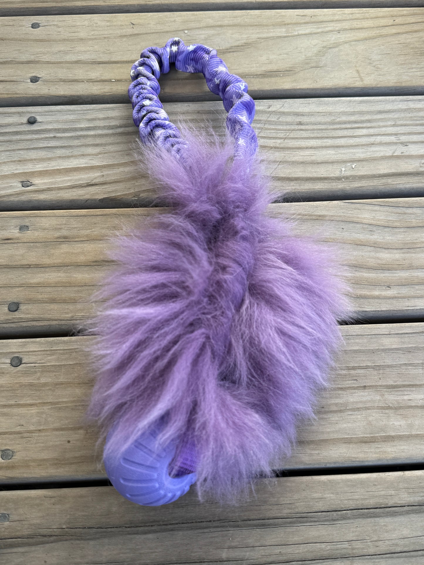 Sheepy Pocket tug with ball
