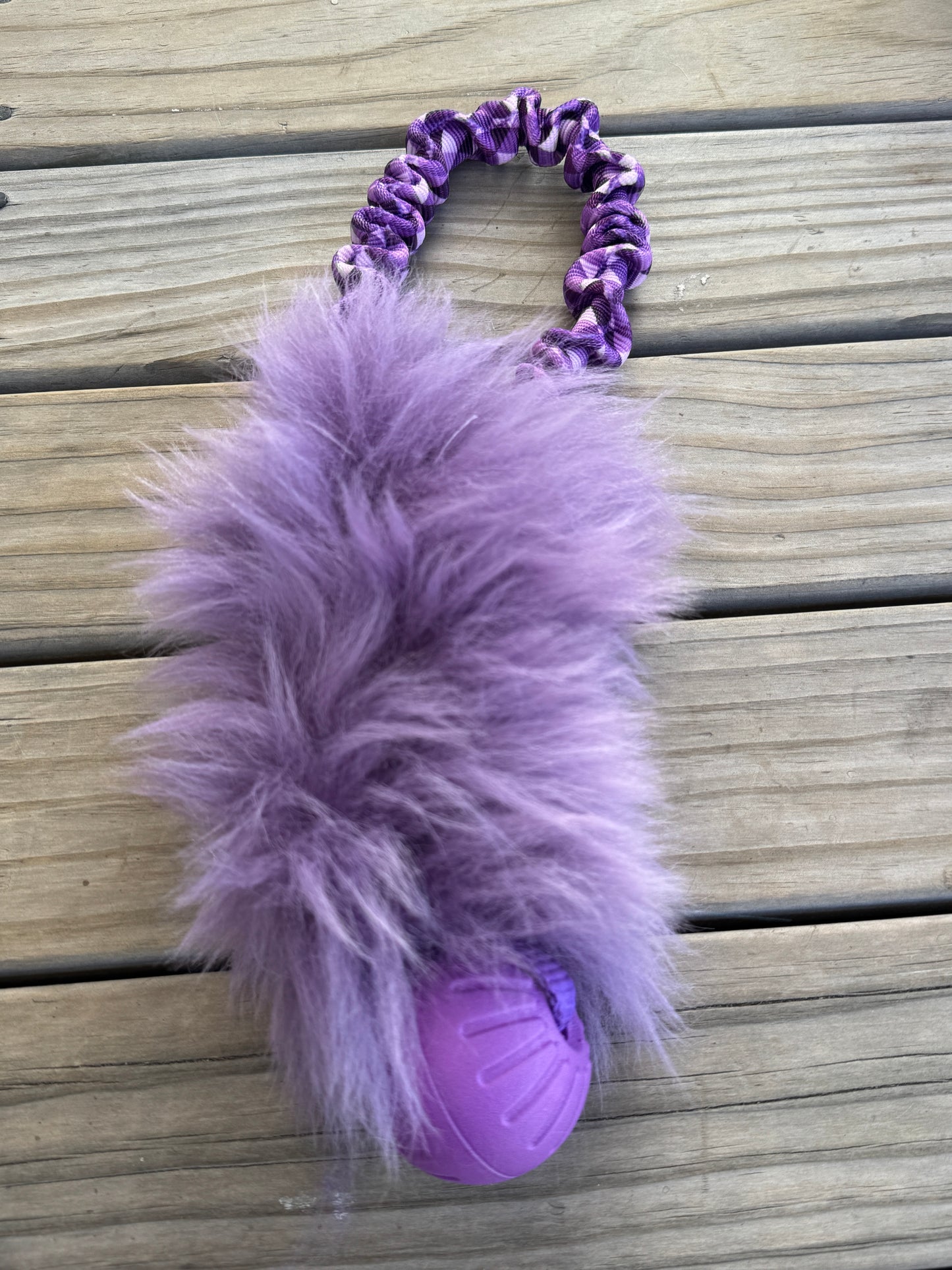 Sheepy Pocket tug with ball